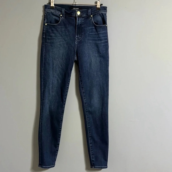 J Brand Blue Denim Skinny Jeans Size
27 Style #231270208 - Picture 2 of 10